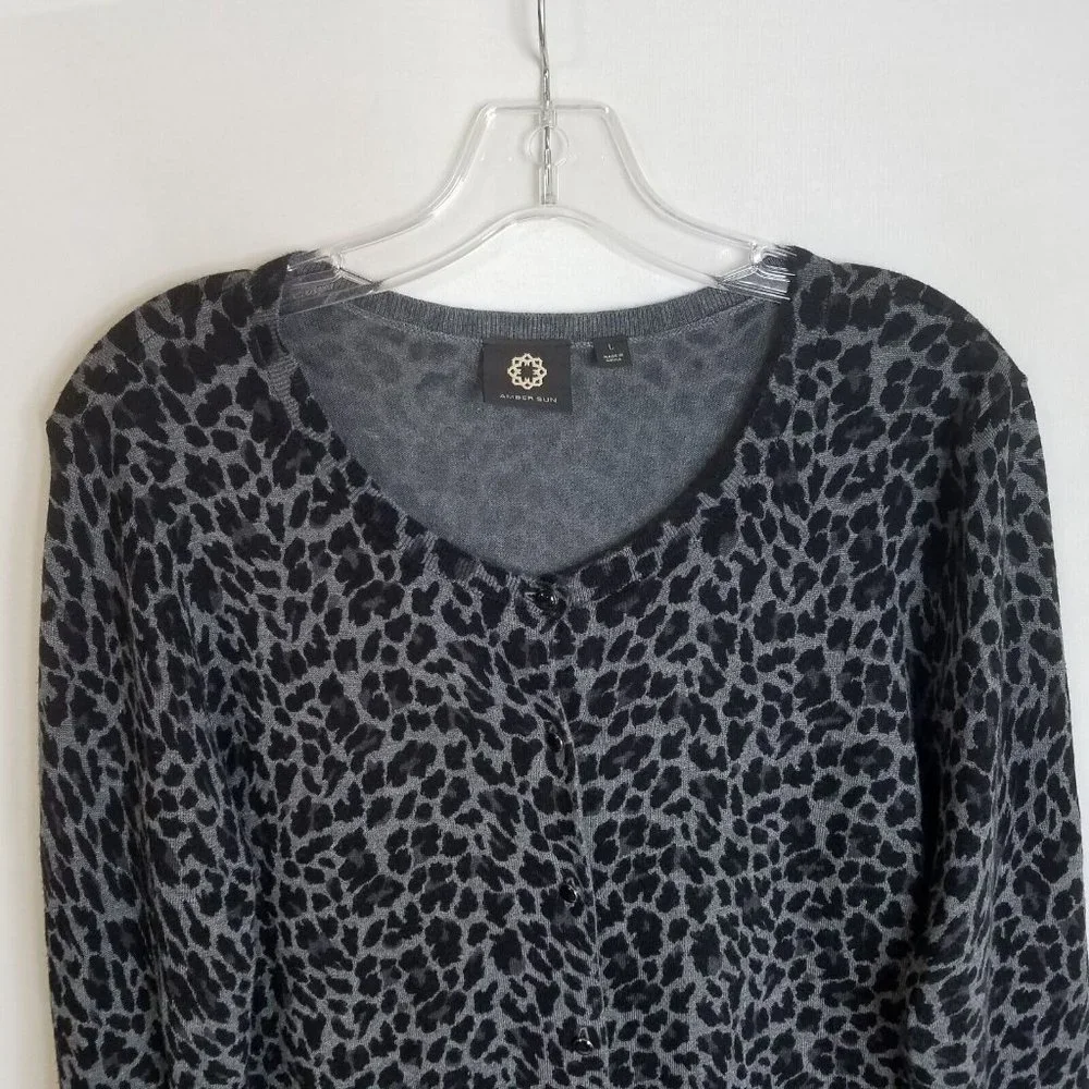 Amber‎ Sun Womens Black Grey Leopard Button Front Cardigan Sweater Size Large
